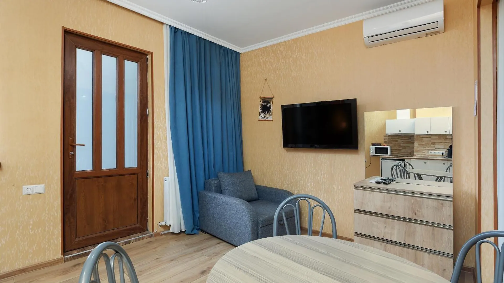 Apartments With Wine Cellar In Old Tbilisi Aparthotel