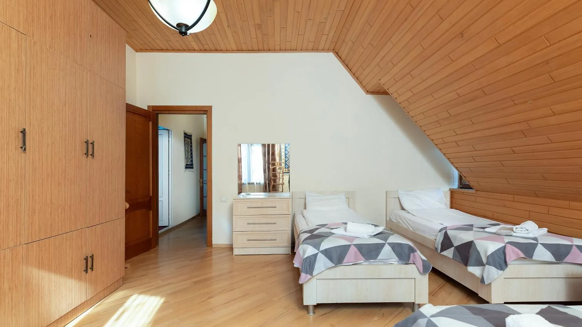 Aparthotel Apartments With Wine Cellar In Old Tbilisi