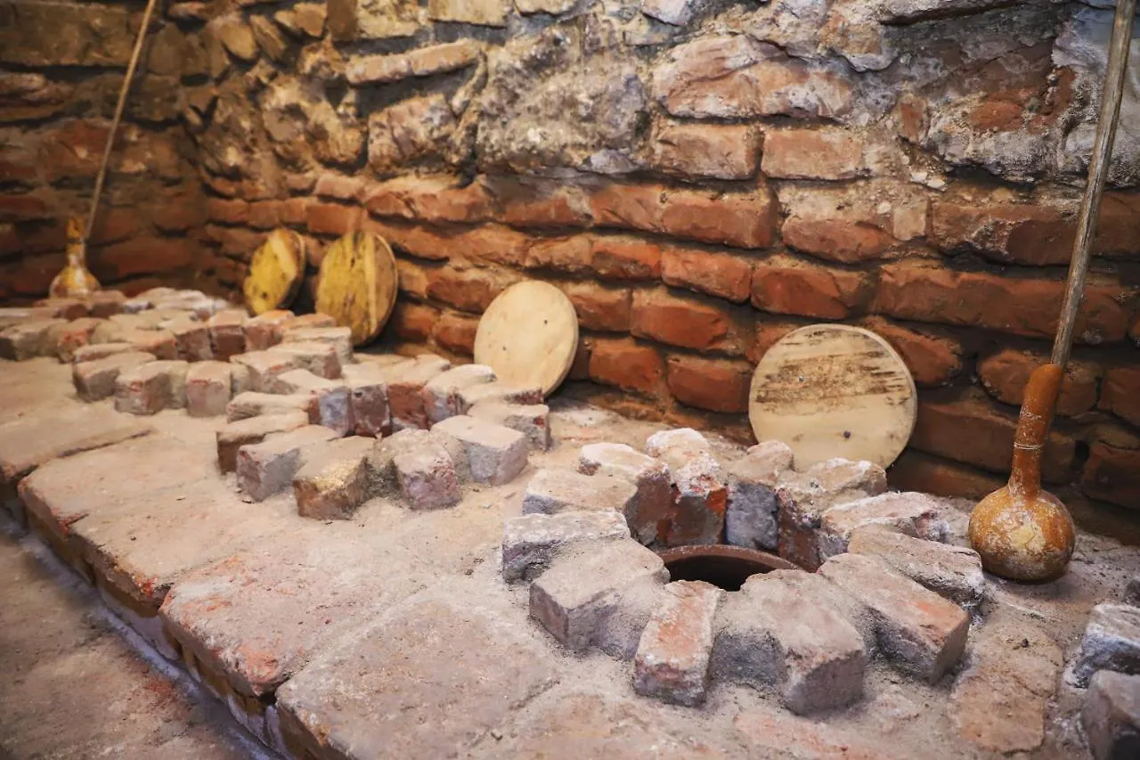 Apartments With Wine Cellar In Old Tbilisi Aparthotel